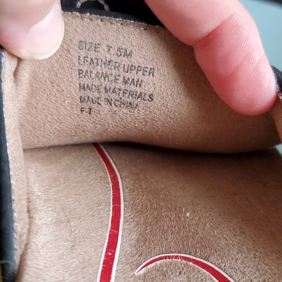 Klogs Sandles - Picture 4 of 15